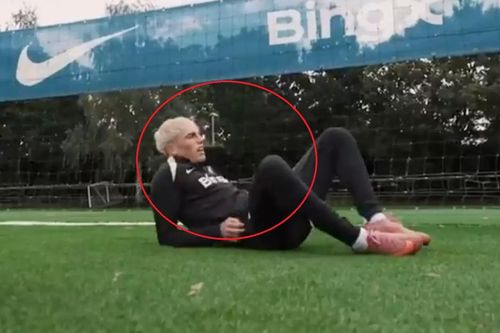 Garnacho thở dốc ở Chelsea