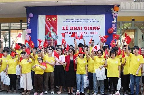 Lễ khai giảng đầu tiên của học viên người khuyết tật Đà Nẵng