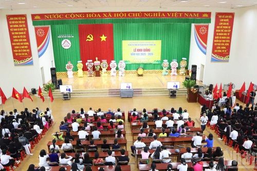 Xứng danh ngôi trường mang tên người Anh hùng dân tộc N'Trang Lơng