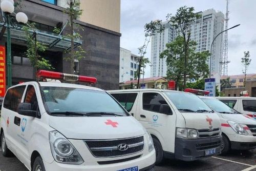 Sa thải 2 cá nhân liên quan vụ lái xe cứu thương thu 21 triệu đồng