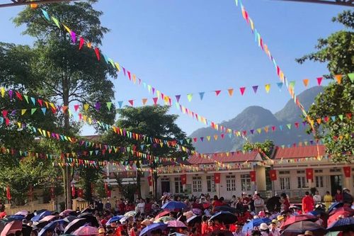 Tưng bừng Lễ khai giảng tại trường miền núi ở Phú Thọ