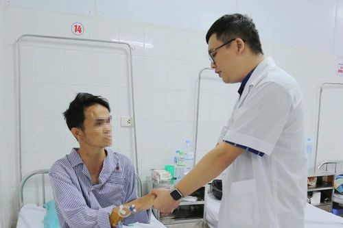 Tìm lại hy vọng sống cho thanh niên 39 tuổi hôn mê, co giật do nhược cơ