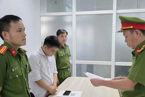 Bắt giam nhân viên bảo hiểm chiếm đoạt hơn 1,76 tỷ đồng