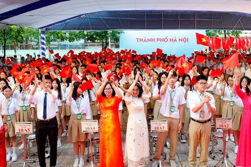 Gần 2,3 triệu học sinh Hà Nội hân hoan dự lễ khai giảng đặc biệt