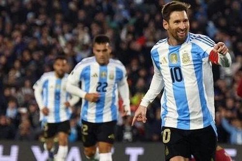 Giúp Argentina 'hạ đẹp' Venezuela, Messi đạt cột mốc ấn tượng