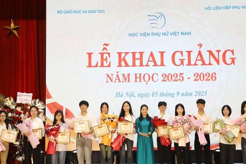 Sinh viên nữ cần dám thách thức các định kiến giới để khẳng định mình