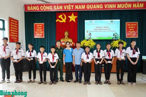 Vững bước đến trường từ Chương trình 'Bảo hiểm cho em'
