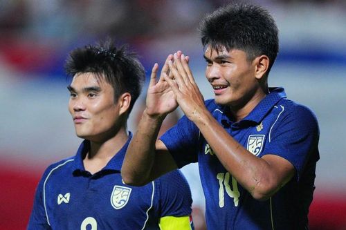 Thắng 3-0 trước đội bóng nghiệp dư, tuyển Thái Lan vẫn bị chỉ trích