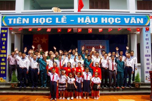 Rộn ràng ngày khai giảng ở đặc khu Trường Sa
