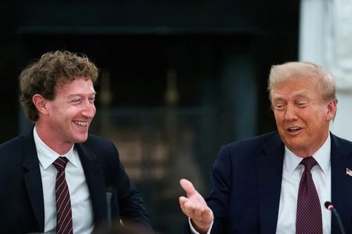 Tổng thống Trump: Mỹ đang dẫn trước Trung Quốc một khoảng cách rất xa về AI