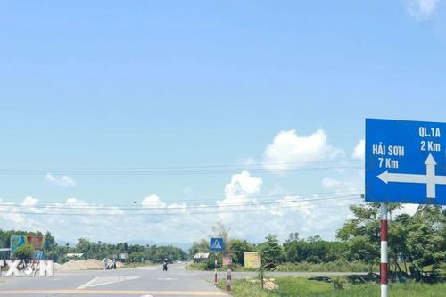 Quảng Trị còn nhiều biển báo vẫn chỉ dẫn theo đơn vị hành chính cũ
