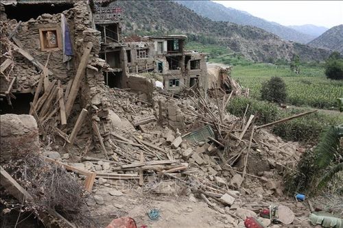 Tiếp tục xảy ra động đất mạnh ở Afghanistan
