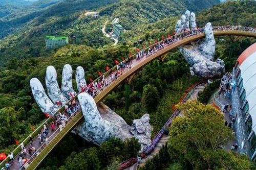 Cáp treo Bà Nà báo lãi lớn gần 1.000 tỷ đồng chỉ sau nửa đầu năm 2025