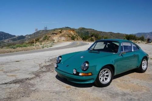 Xế cổ Porsche 911 được hồi sinh như xe mới