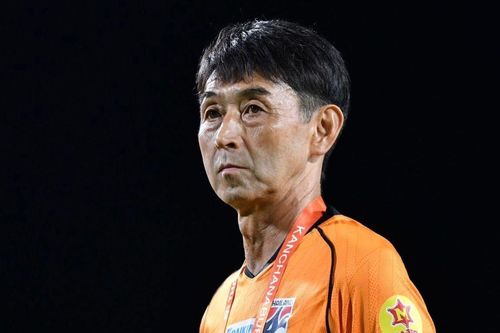 HLV Nhật Bản nói thẳng điểm yếu của tuyển Thái Lan dù thẳng 3-0