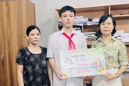 Các cấp Hội phụ nữ tỉnh Ninh Bình chăm lo học sinh có hoàn cảnh khó khăn