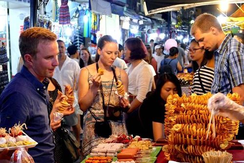 Ai bán ai mua? – Chợ trong đời sống đô thị hiện đại