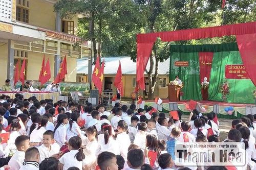 Thầm lặng ươm mầm xanh biên giới