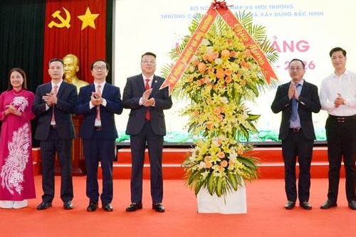 Trường Cao đẳng Cơ điện và Xây dựng Bắc Ninh khai giảng năm học mới
