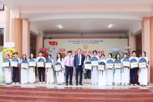 Sacombank triển khai học bổng 'ươm mầm cho những ước mơ' 2025