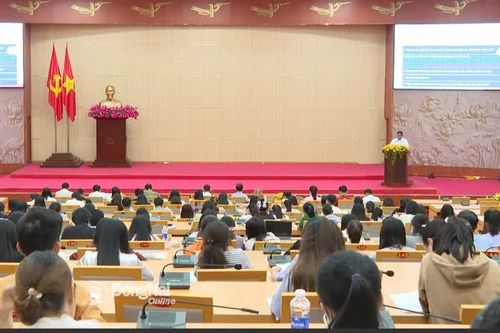 Tuyên truyền phổ biến các điểm mới về lao động, việc làm
