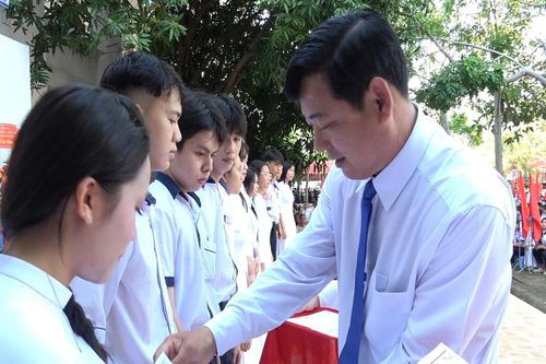 Trường THPT Tuy Phong tiếp tục nâng cao chất lượng dạy và học