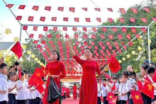 Hân hoan ngày tựu trường