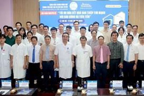 Bệnh viện Trung ương Huế đào tạo chuyên sâu về can thiệp tim mạch với công nghệ tiên tiến