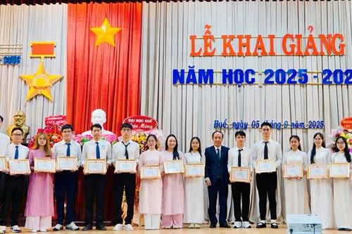Đón 15 ngàn tân sinh viên vào năm học mới