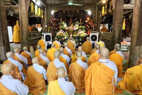Hà Nội: Chư hành giả an cư tại trường hạ chùa Thầy tác pháp Tự tứ