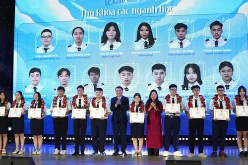 Học viện Hàng không khai giảng năm học mới, hơn 4.600 'cánh chim K19' cất cánh ước mơ