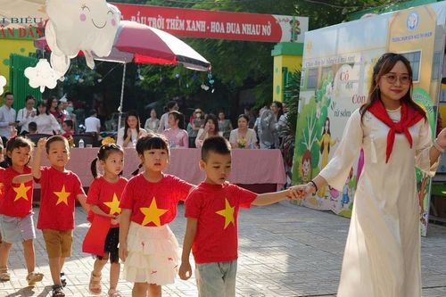 Trường Mầm non Ngô Thì Nhậm tưng bừng khai giảng năm học mới