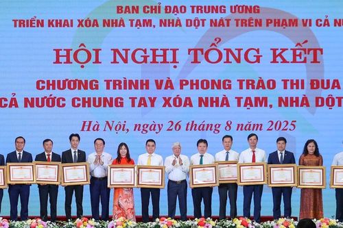 SHB vinh dự nhận Bằng khen của Thủ tướng Chính phủ vì những đóng góp tích cực trong chương trình xóa nhà tạm, dột nát