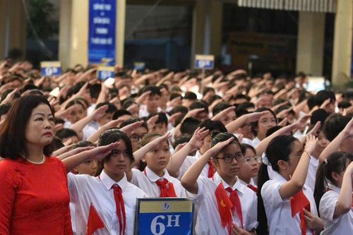 Lễ khai giảng trang trọng và tự hào của cô trò trường THCS Trưng Vương