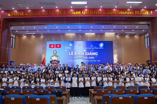 Trường ĐH Công nghệ Giao thông vận tải long trọng tổ chức Lễ khai giảng năm học 2025 - 2026