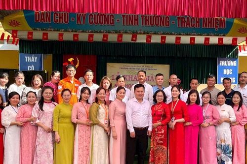 Núi Pháo hỗ trợ 130 triệu đồng dịp khai giảng năm học mới 2025 – 2026