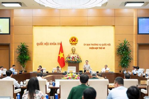 Thể chế hóa 'bộ tứ Nghị quyết chiến lược', mở đường cho kinh tế không gian tầm thấp