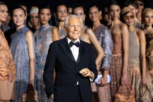 Nhà thiết kế nổi tiếng thế giới Giorgio Armani qua đời ở tuổi 91