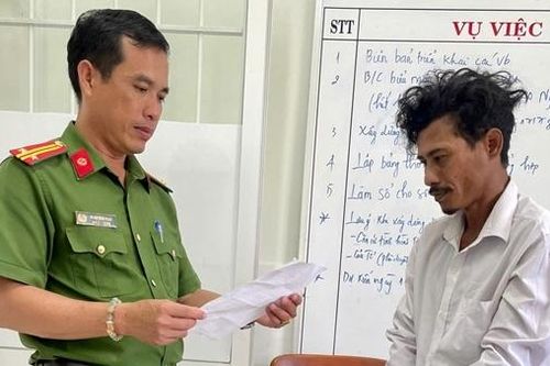 Công an phường ở Cà Mau bắt nhiều đối tượng truy nã