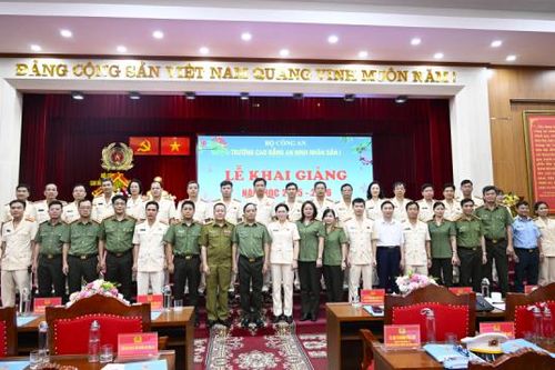 Nâng cao chất lượng dạy và học, phát huy tốt vai trò của người thầy