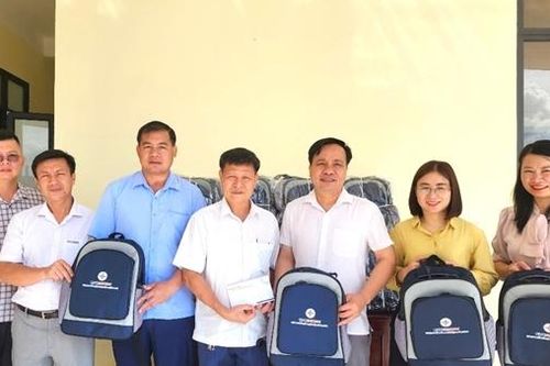 QTP chung tay 'Thắp sáng ước mơ' nhân dịp khai giảng năm học mới 2025 – 2026