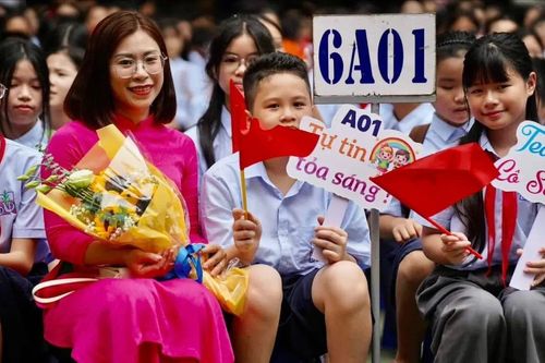 Lương giáo viên sẽ tăng 2-7 triệu đồng/tháng