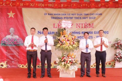 Các trường học trong tỉnh khai giảng năm học mới 2025 - 2026