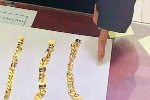 Truy nóng trong đêm bắt đối tượng cướp giật tại tiệm vàng