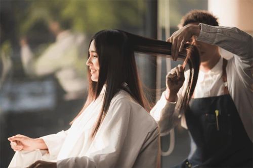 Vì sao dân gian kiêng cắt tóc trong tháng cô hồn?