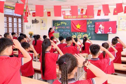 Hà Nội: Hai xã Thường Tín, Thượng Phúc rộn ràng khai giảng năm học mới