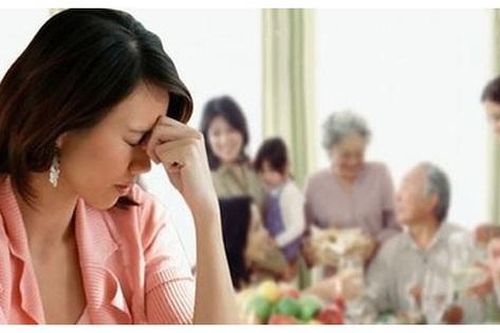 Con dâu phát hoảng với những yêu cầu oái oăm của mẹ chồng dịp Rằm tháng 7