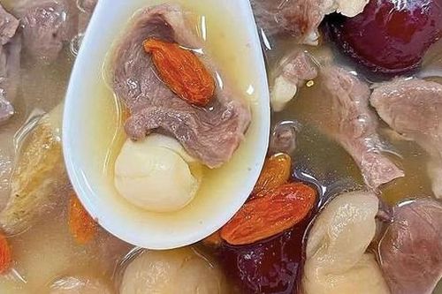 Tim lợn hầm long nhãn - Món ăn lạ miệng giúp dưỡng tâm, an thần