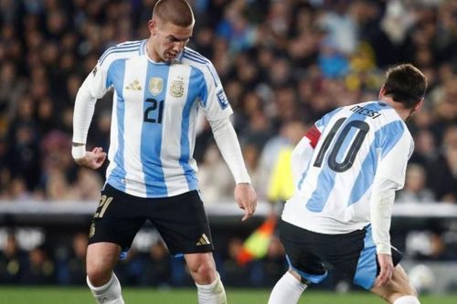 Khoảnh khắc khó quên của Mastantuono với Messi
