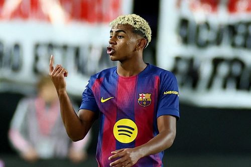 Barca vỡ mộng với sân Camp Nou